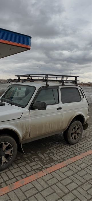 Продам багажник на ниву