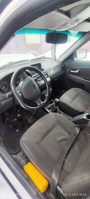 Продам приору 2 2013 года