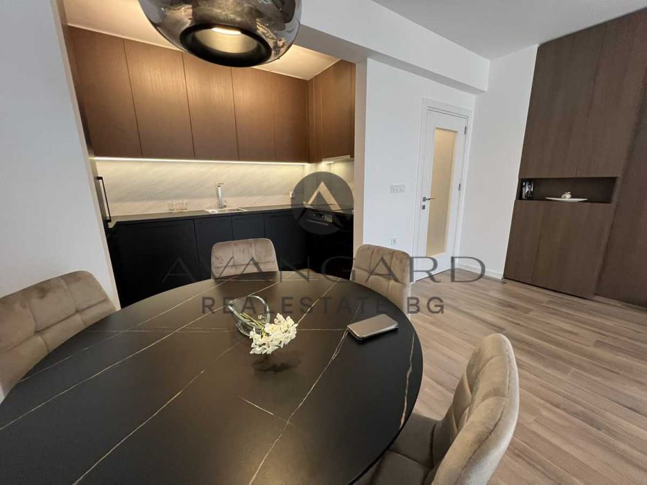 Продава се Двустаен апартамент в Пловдив, Остромила - 74 кв.м за 2137 €/кв.м - Снимка #3
