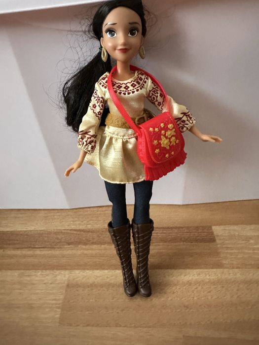 Vind papusa Elena din Avalor Disney originala
