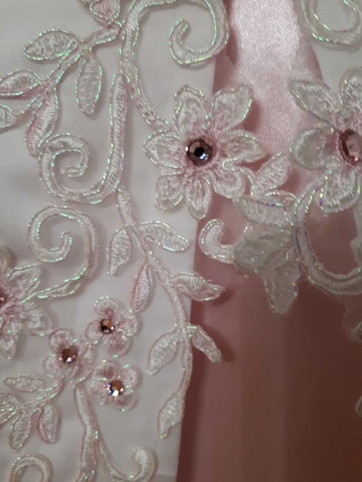 Продам платье для торжества