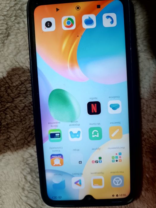 Продам б/у телефон