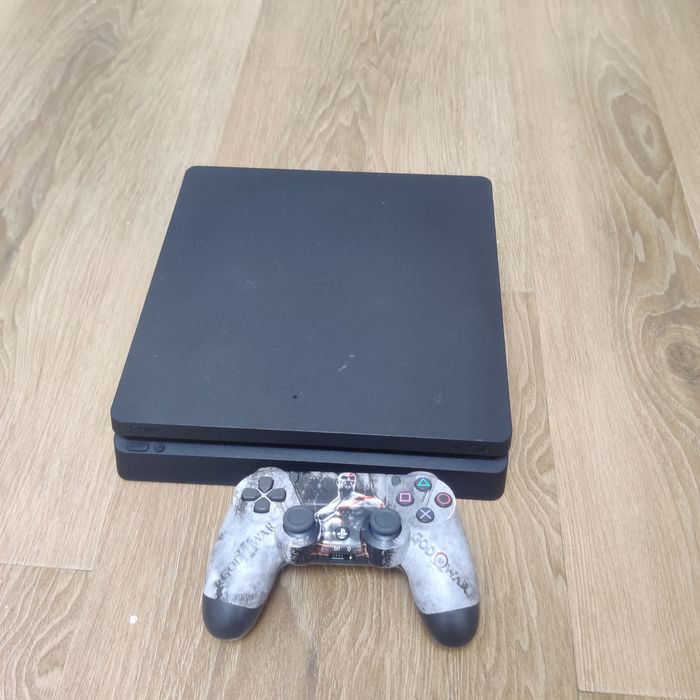 Playstation 4slim/1tb hotira+uyinlar