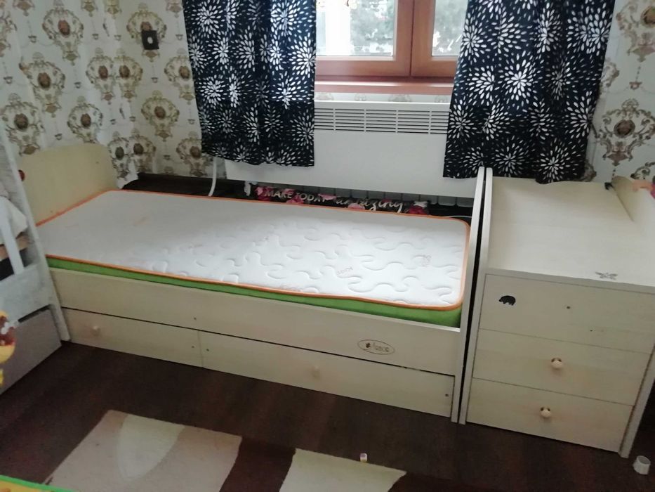 Единично легло +