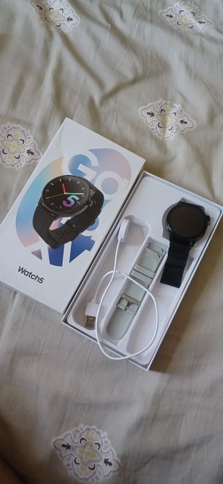 Gallaxsi watch 5 xolati zor  2 martta taqilgan