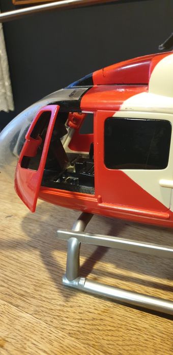 Elicopter gigant ca si Playmobil