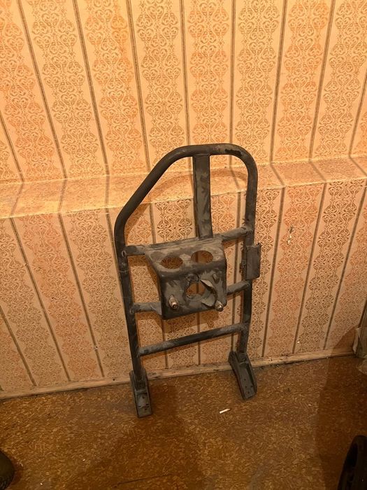 Калитка для запаски land cruiser 105