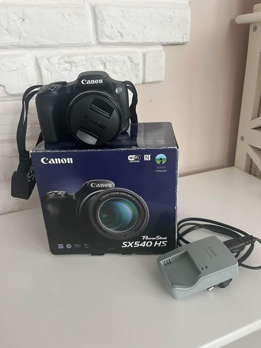 Фотоапарат canon