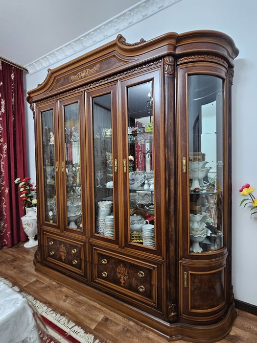 Продается сервант