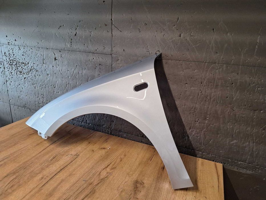 Aripa Fata Stanga Seat Leon An 2005-2012 (LS7Y (Gri))