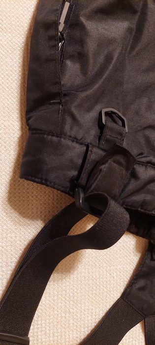 LC Waikiki нов с етикет ски панталон, гащеризон, грейка 122-128 см