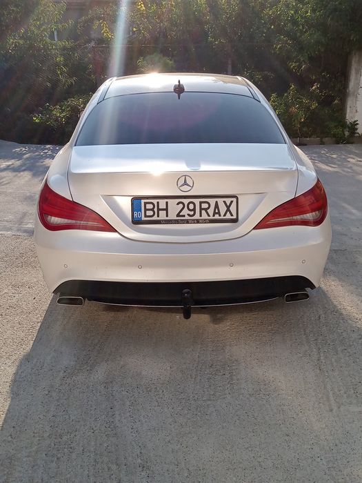 Vând Mercedes CLA180 diesel consum 4litri/100 km