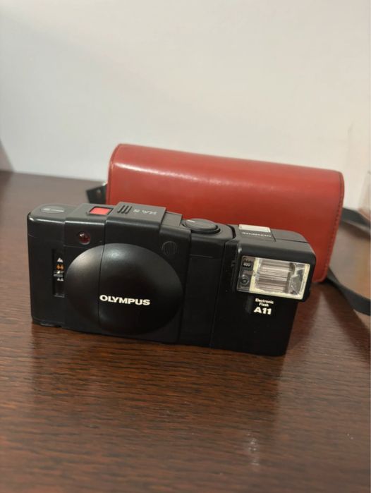 Olympus XA2 + Blitz A11
