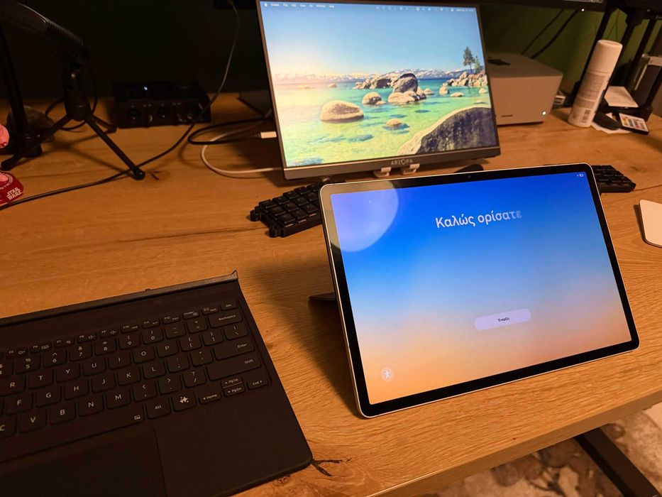 Samsung Galaxy Tab S10+ 256GB WiFi с калъф с клавиатура