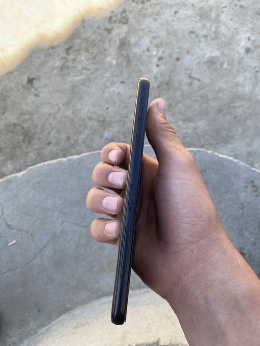 samsung galaxey j8