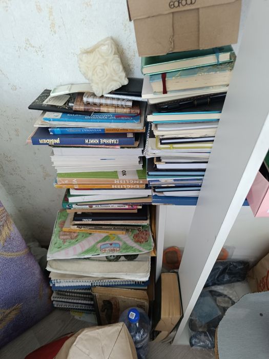 Книги по 30тыс сум отдам за копейки