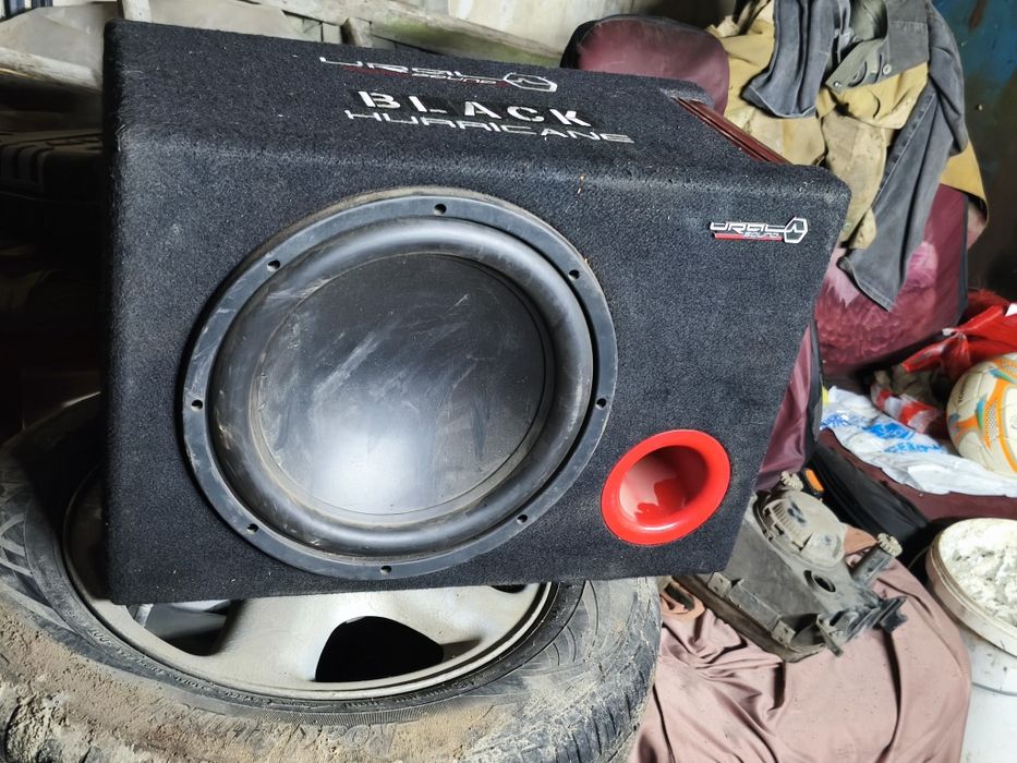 Продам Сабвуфер УРАЛ AS-D12A Black Hurricane