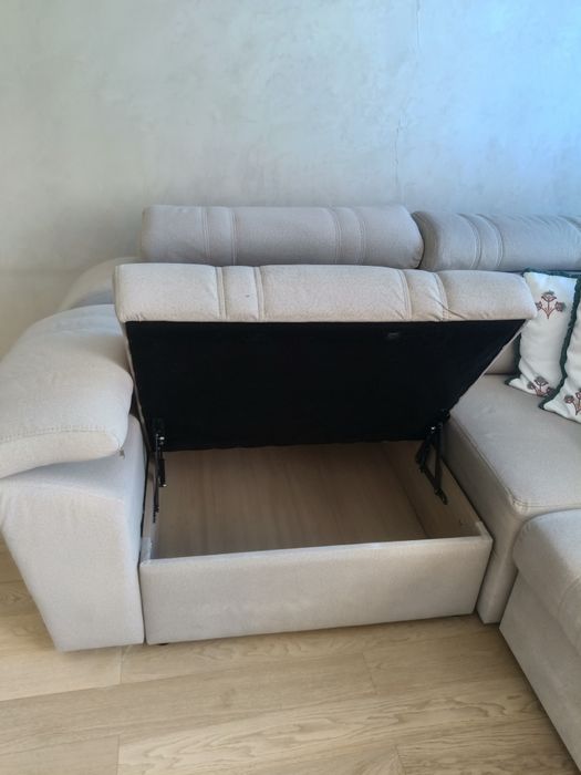 Диван угловой в хорошем состоянии