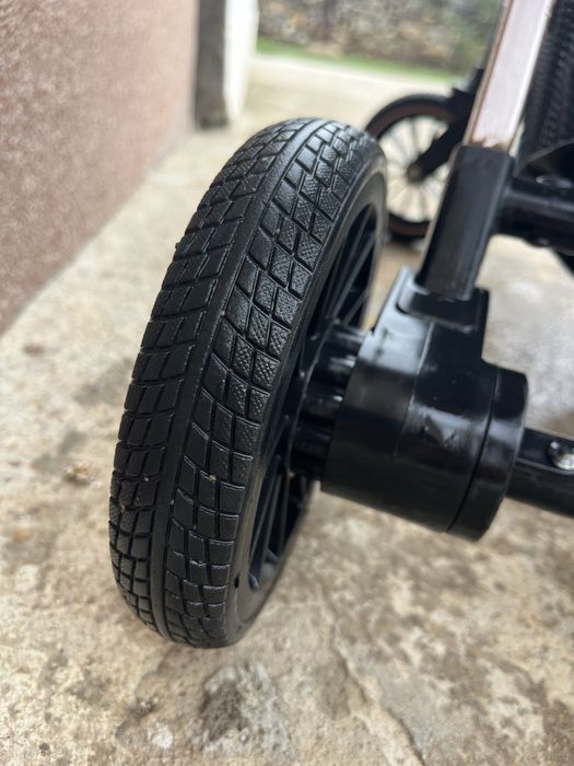 Лятна количка Мони