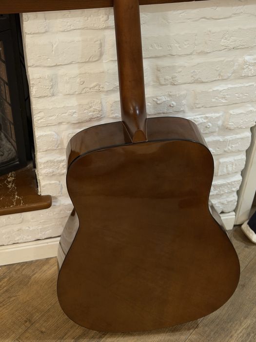 Гитара новая yamaha