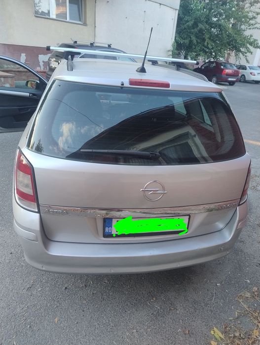 Vând Opel.Astra H