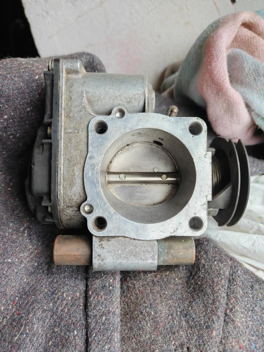Продавам Дроселова клапа Vw Audi Skoda Seat 1.6i 100-125к.с. (96-07)