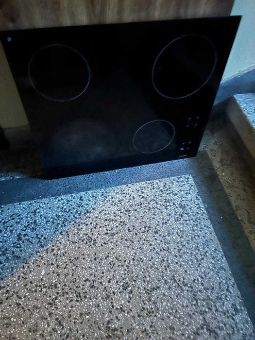 Керамичен плот за вграждане с 4 плочи