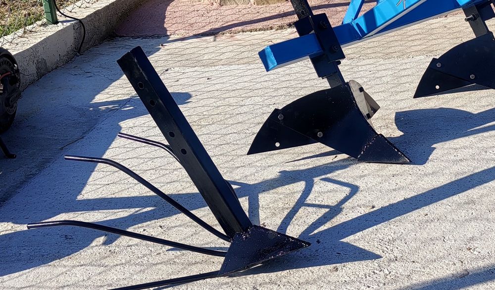 Картофовадач за малък трактор