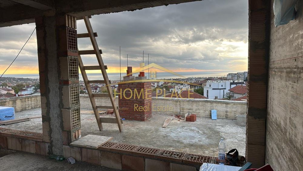 Мезонет с панорама и две паркоместа в кв.Виница