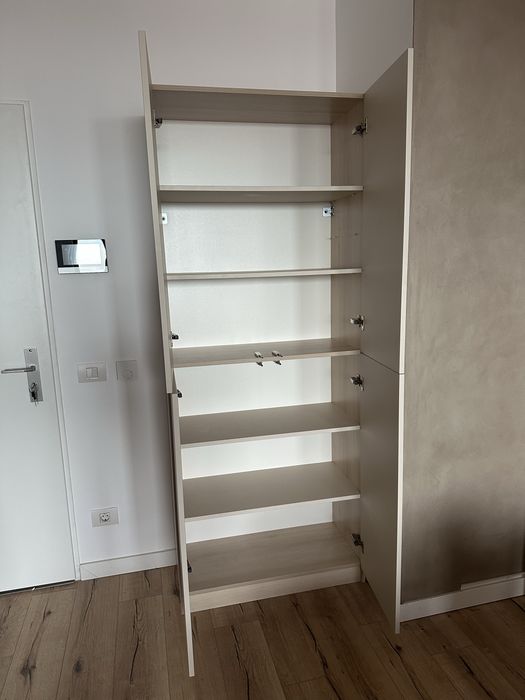 corp depozitare dulap