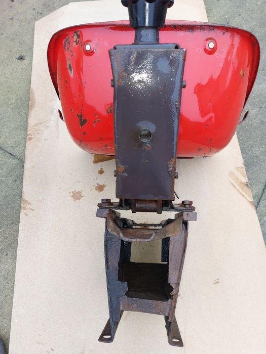 Scaun de tractor 650