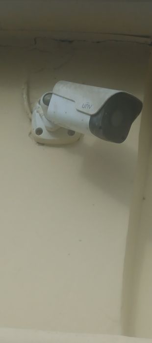 Продам уличные камеры хорошего качества с хард диском в 1 терабайт тор