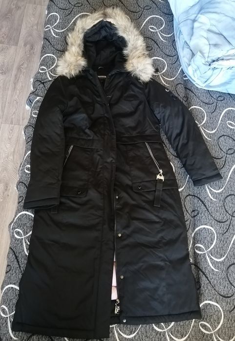 Продам парку женскую новую