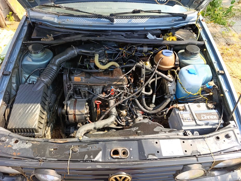 Golf 2 CL продавам