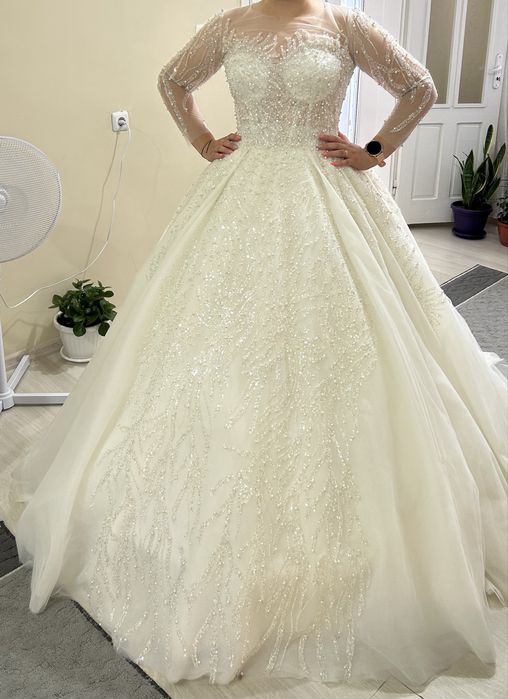 Булчинска рокля с перли