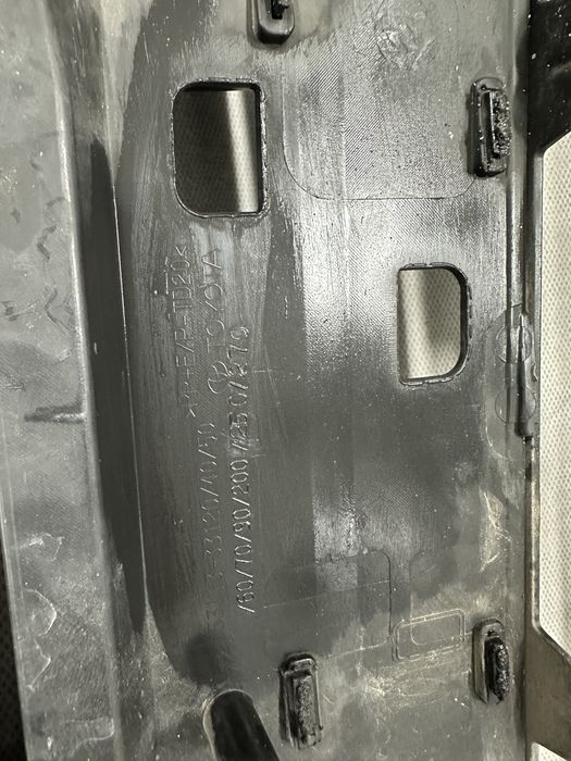 Grilă bară față toyota camry.cod:53113-33120.