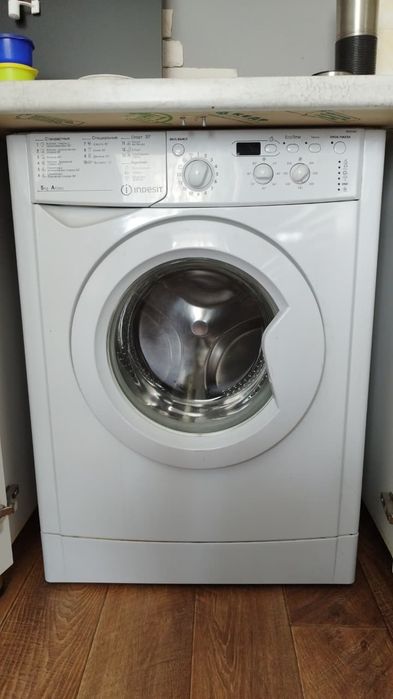 Продам стиральную машину LG
