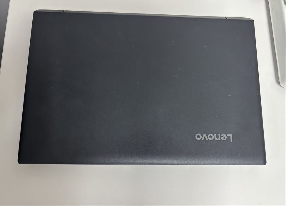 Laptop Lenovo V110