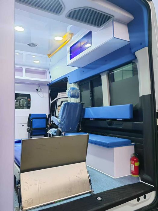 Ford Transit T8 tez tibbiy yordam avtomobili/ машина скорой помощи