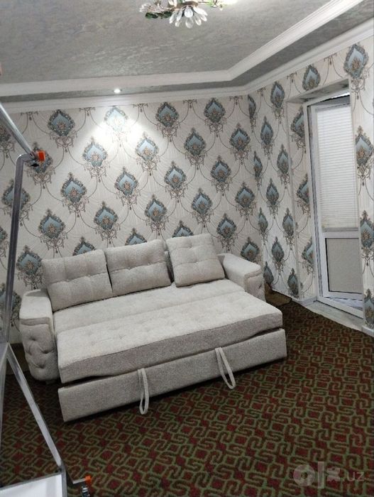 Азиз бозор тараф таможни якинида квартира ижарага берилади срочни.