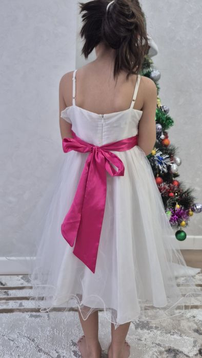 Продам платье для девочки