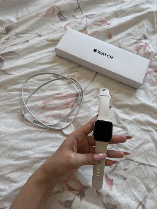 Apple Watch с коробкой