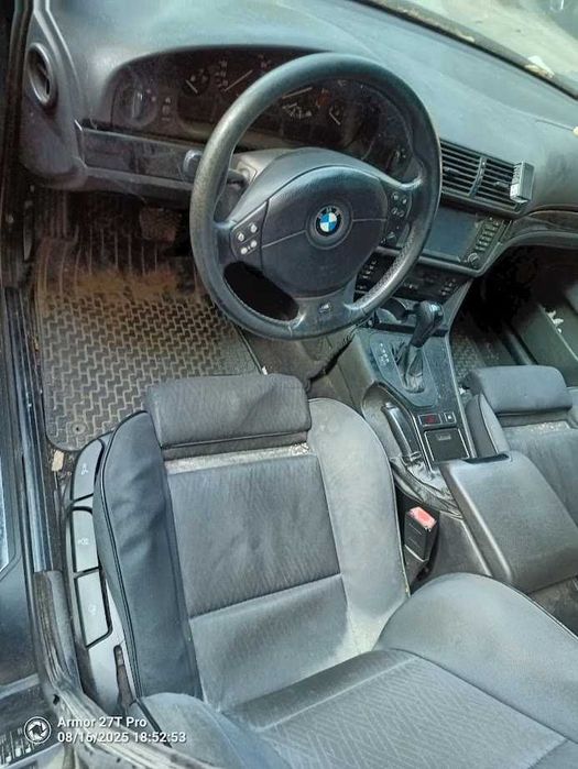 Продавам два автомобила BMW 528