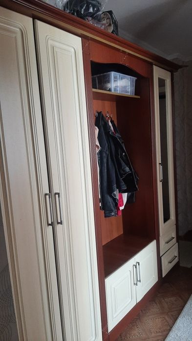 Шкаф для прихожий