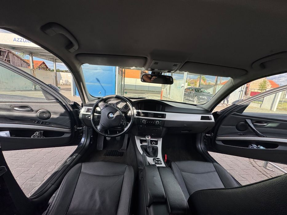BMW seria 3 , 2010