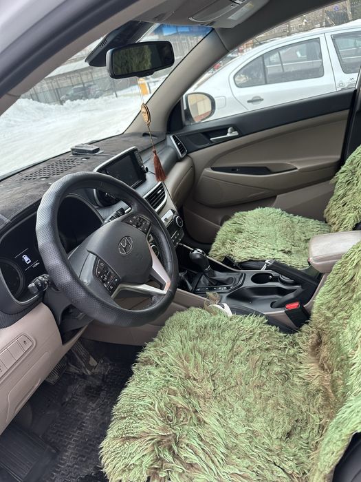 Продам кроссовер Туссан