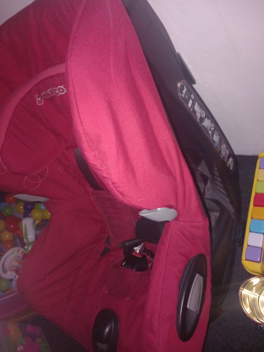 Scaun auto pentru bebe