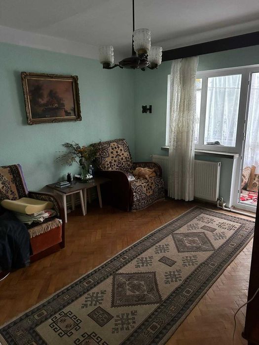 Vând apartament 3 camere zona 2 stejari