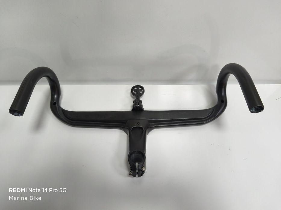 Интегрирано карбоново шосейно кормило Bontrager Aeolus RSL VRC| 110x42