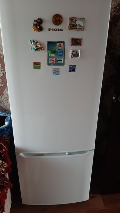 Продаётся Холодильник Indezit  хорошем состояние.